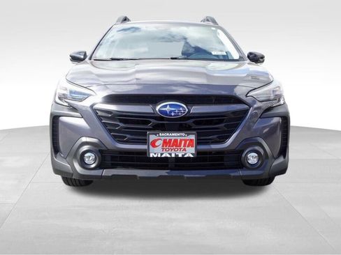 Used 2023 Subaru Outback Premium image 9
