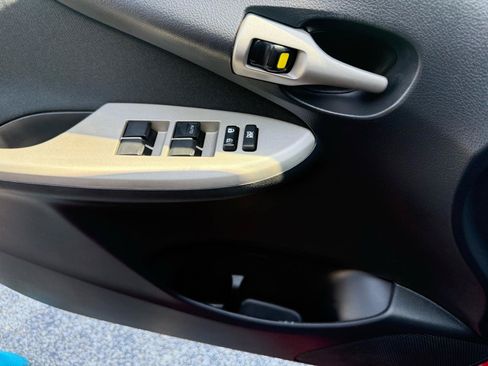 Used 2013 Toyota Corolla S FWD image 12