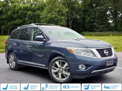Used 2015 Nissan Pathfinder Platinum w/ Family Entertainment Package