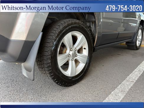 Used 2014 Jeep Patriot Latitude AWD/4WD image 28