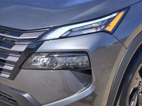 New 2026 Nissan Rogue SV image 9