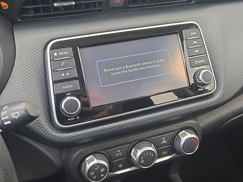 Used 2023 Nissan Kicks S FWD image 19