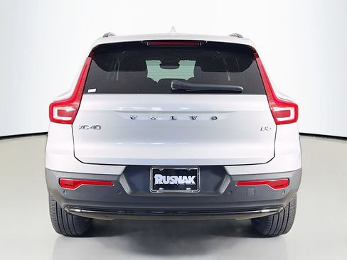 Certified 2023 Volvo XC40 B5 Ultimate w/ Protection Package Premier AWD/4WD image 6
