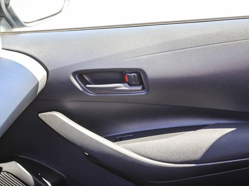 Used 2023 Toyota Corolla LE FWD image 21