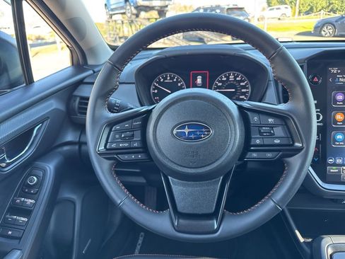 Certified 2025 Subaru Crosstrek 2.5i Limited w/ Crosstrek Mirror Package image 22