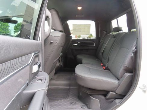 New 2026 RAM 2500 Big Horn AWD/4WD image 22