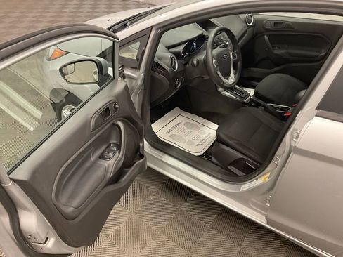 Used 2019 Ford Fiesta SE w/ Cold Weather Package FWD image 10