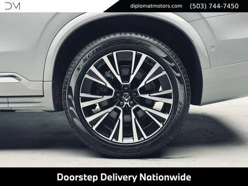 Used 2024 Volvo XC90 T8 Plus AWD/4WD image 45