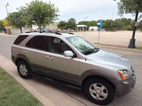 Used 2007 Kia Sorento EX AWD/4WD image 4