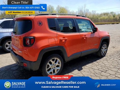 Used 2016 Jeep Renegade Latitude AWD/4WD image 4