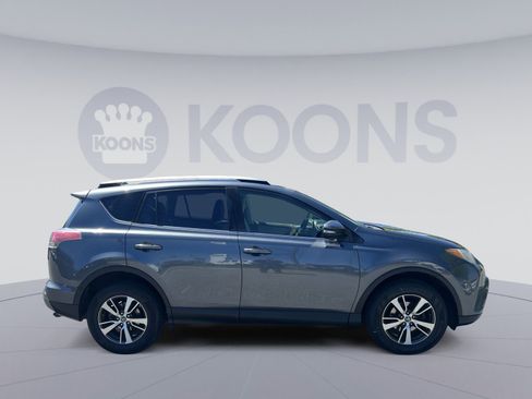 Used 2017 Toyota RAV4 XLE image 17