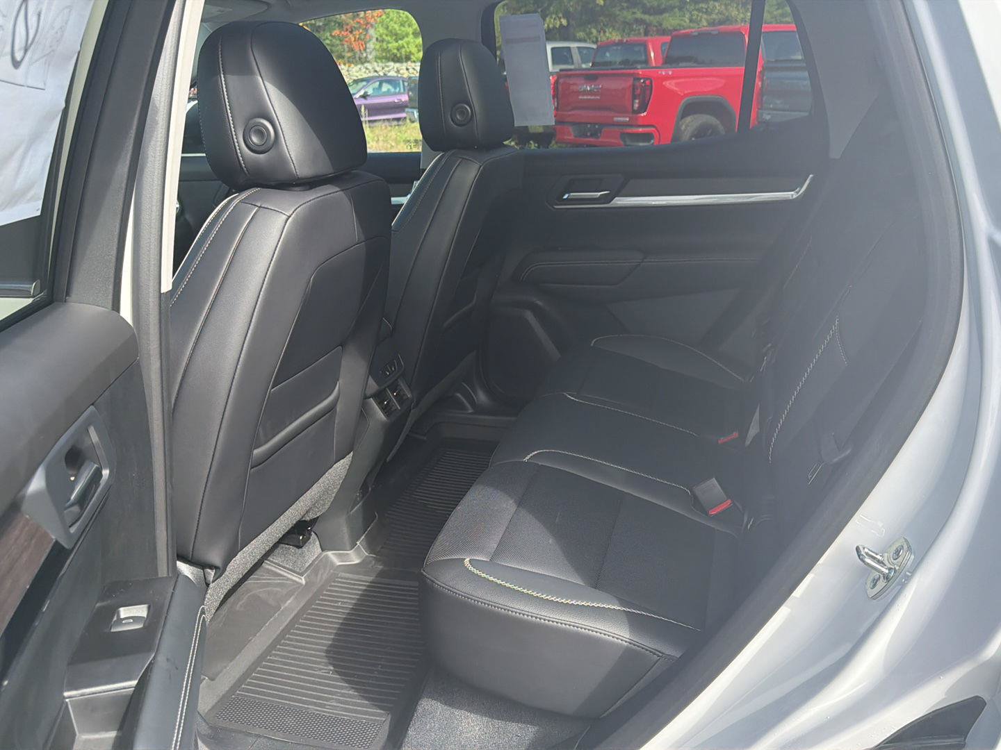 New 2027 GMC Terrain Denali w/ LPO, Floor Liner Package AWD/4WD image 12