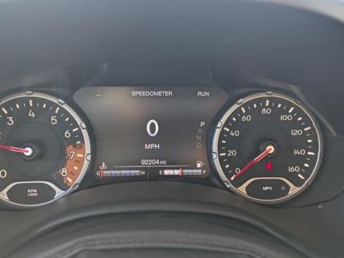 Used 2017 Jeep Renegade Limited image 8