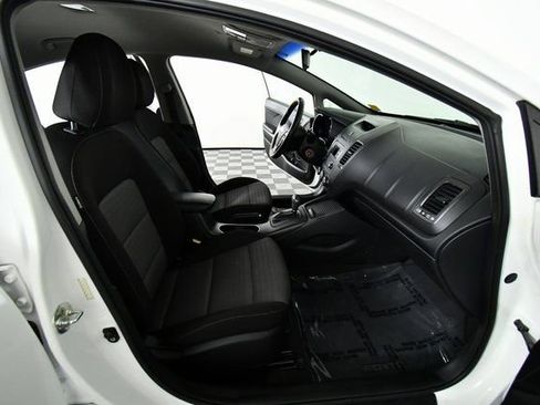 Used 2015 Kia Forte EX image 22