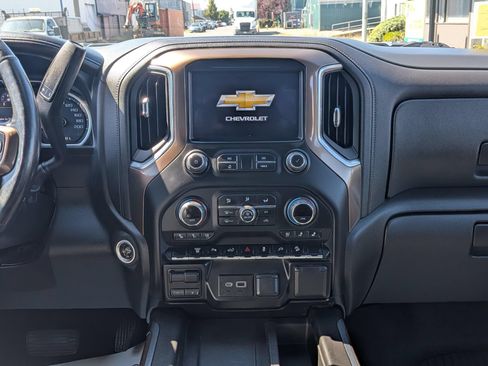 Used 2022 Chevrolet Silverado 3500 High Country AWD/4WD image 11