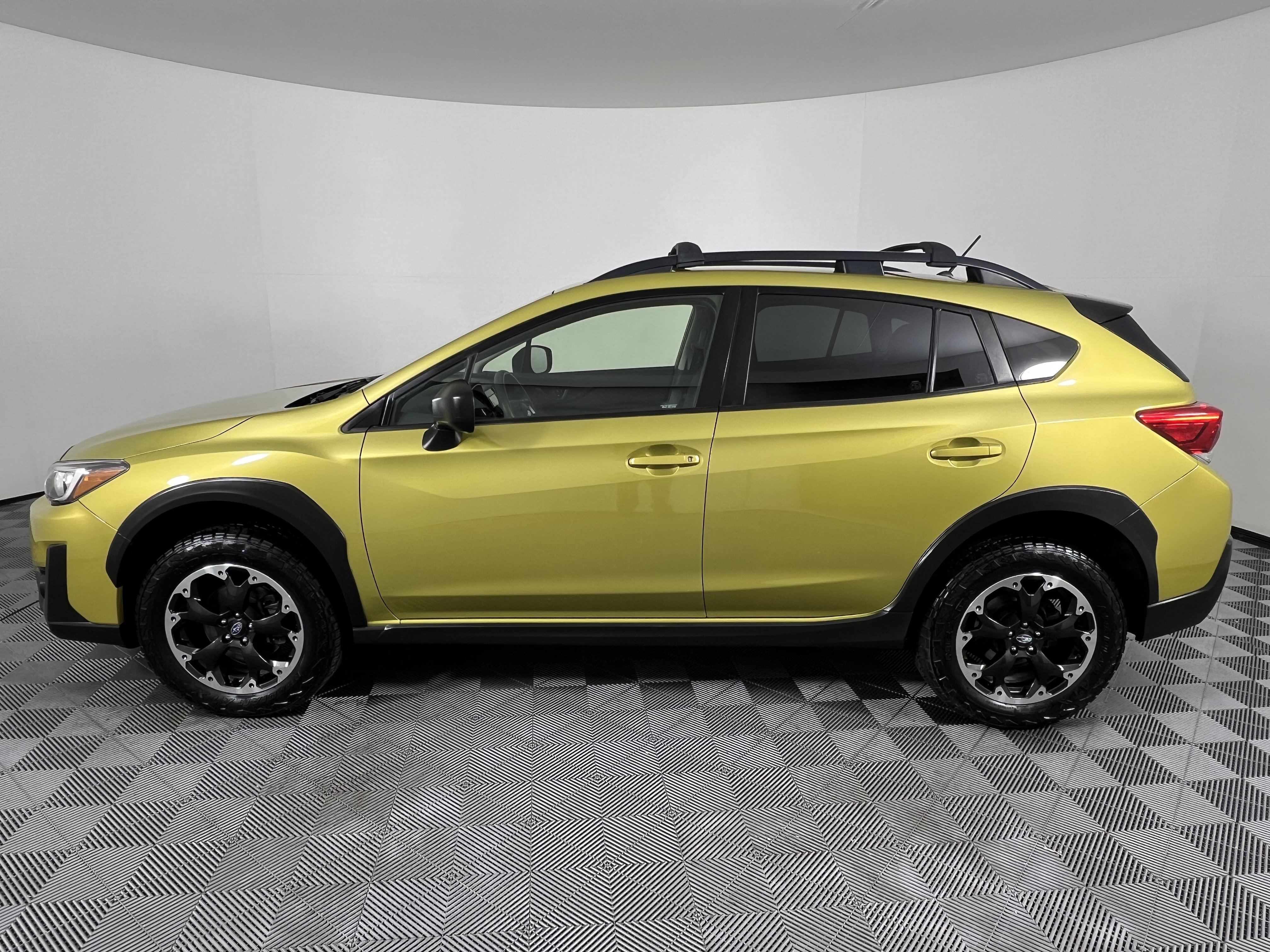 Used 2021 Subaru Crosstrek 2.0i AWD/4WD image 9