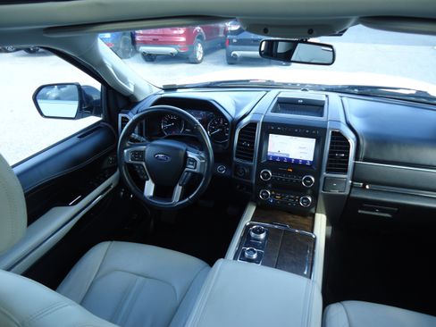 Used 2020 Ford Expedition Max Platinum AWD/4WD image 10