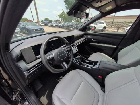Used 2025 Hyundai Santa Cruz SEL AWD/4WD image 15