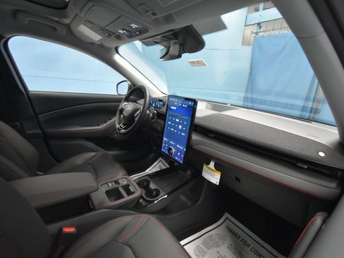 New 2026 Ford Mustang Mach-E Premium w/ Sport Appearance Package AWD/4WD image 24