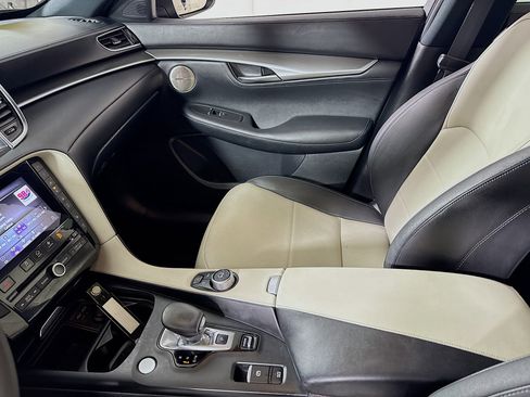 Used 2023 INFINITI QX55 Essential image 26