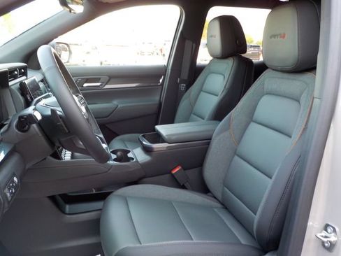 New 2027 GMC Terrain AT4 w/ Convenience Package III AWD/4WD image 12