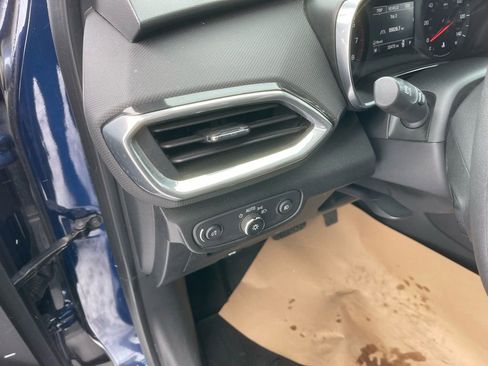 Used 2023 Chevrolet TrailBlazer LT w/ Convenience Package image 12