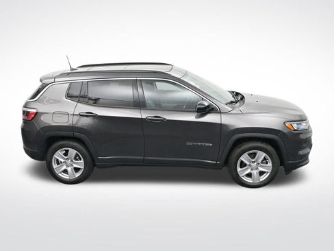 Used 2022 Jeep Compass Latitude w/ Sun and Sound Group image 27