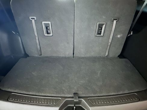 Used 2023 GMC Acadia Denali w/ Denali Technology Package FWD image 31