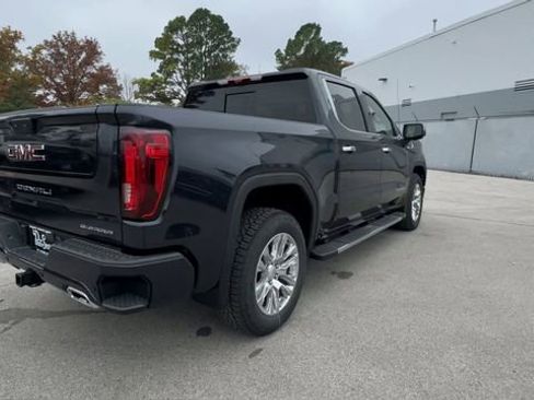 New 2026 GMC Sierra 1500 Denali w/ Technology Package image 8