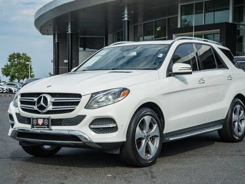 Used 2017 Mercedes-Benz GLE 350 4MATIC image 3