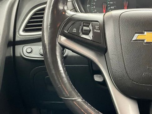 Used 2022 Chevrolet Trax LT w/ Driver Confidence Package AWD/4WD image 16
