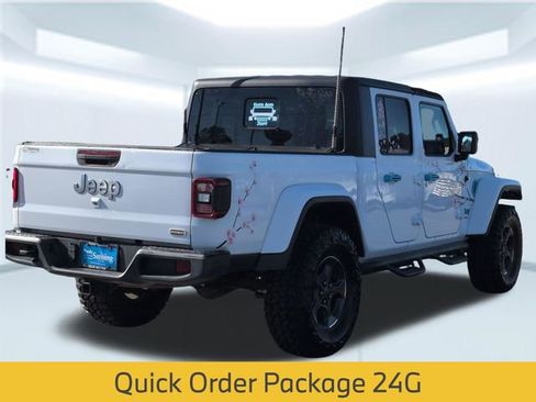 Used 2020 Jeep Gladiator Overland image 29