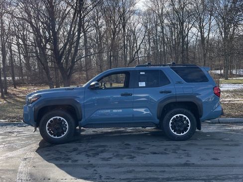 Used 2025 Toyota 4Runner TRD Off-Road Premium image 6