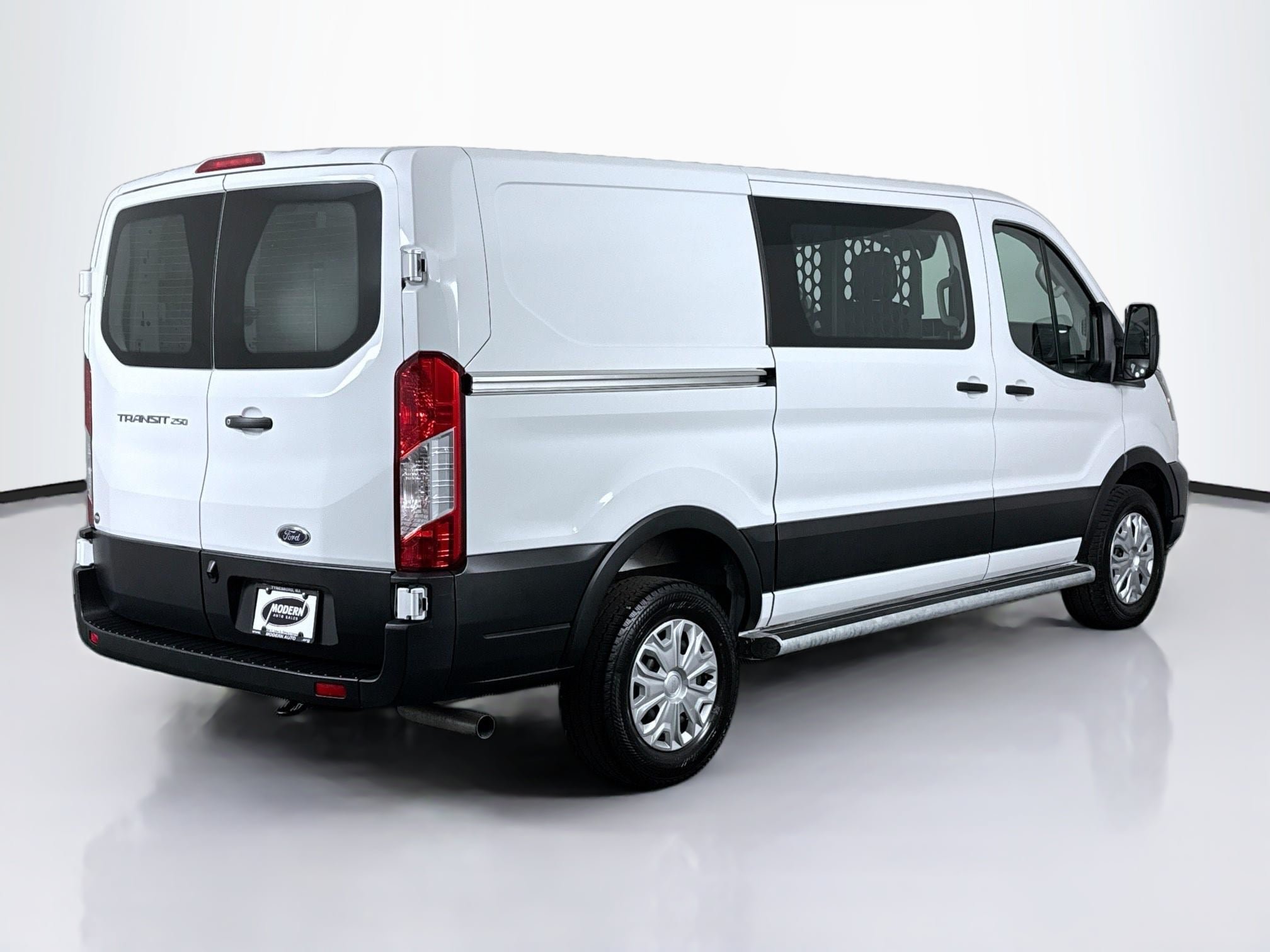 Used 2025 Ford Transit 250 Low Roof w/ Exterior Upgrade Package RWD image 15