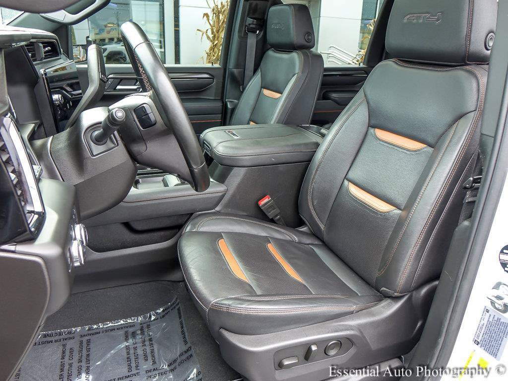 Used 2025 GMC Sierra 2500 AT4 w/ AT4 Premium Plus Package AWD/4WD image 9