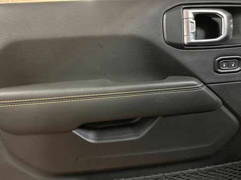 New 2026 Jeep Wrangler Unlimited Sahara AWD/4WD image 10