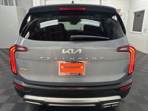 Used 2022 Kia Telluride EX w/ EX Premium Package image 9