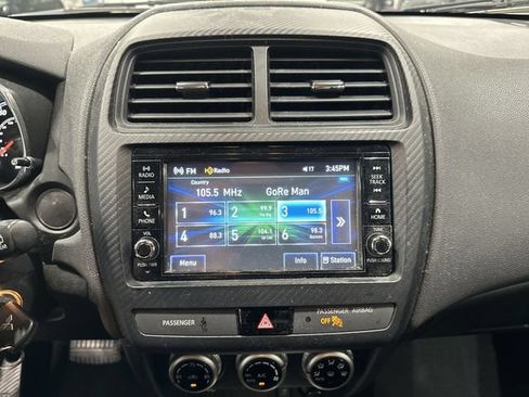 Used 2020 Mitsubishi Outlander Sport ES FWD image 16