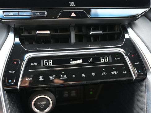 Used 2024 Toyota Venza Limited AWD/4WD image 32
