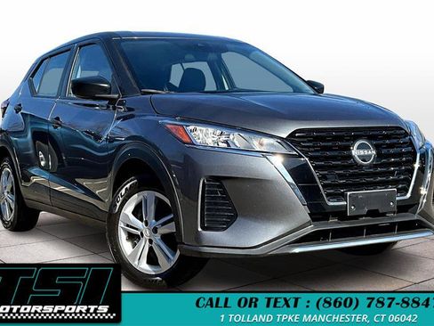 Used 2022 Nissan Kicks S image 12