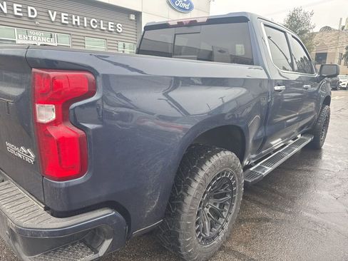 Used 2021 Chevrolet Silverado 1500 High Country w/ Technology Package image 4