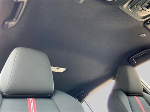 Used 2025 Toyota Corolla SE FWD image 14
