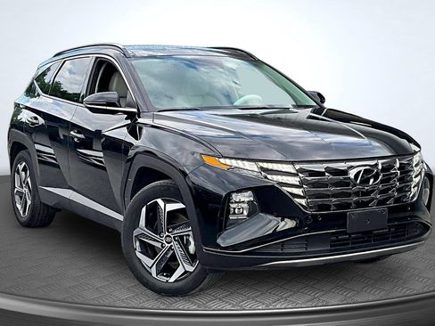 Used 2024 Hyundai Tucson Limited AWD/4WD image 3