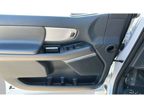 Used 2025 Ford Expedition Active AWD/4WD image 11