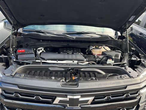 Used 2024 Chevrolet Silverado 1500 LT Trail Boss image 40