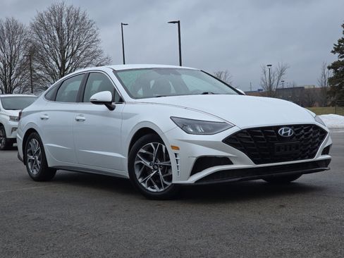 Used 2021 Hyundai Sonata SEL image 2