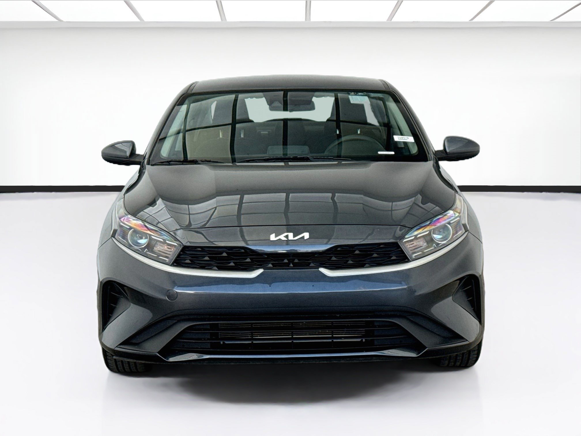 Used 2023 Kia Forte LXS FWD image 2