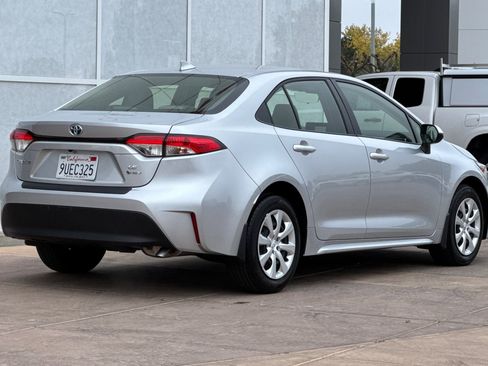 Certified 2025 Toyota Corolla LE image 4
