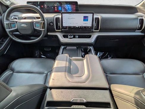 Certified 2025 Ford Expedition Active RWD image 17