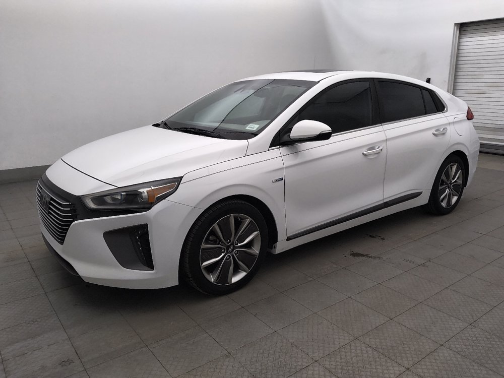 Used 2019 Hyundai Ioniq Limited FWD image 2